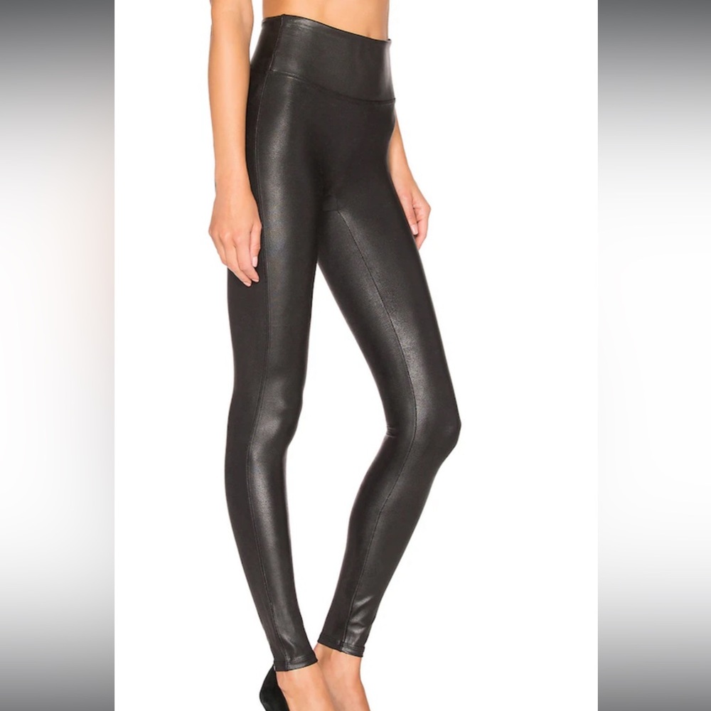 Faux Leather Leggings in Black